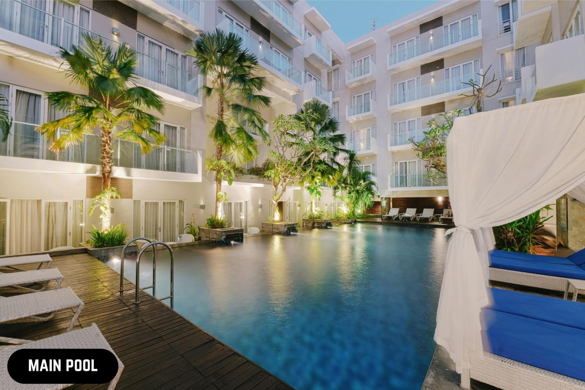 Grand Ixora Kuta Resort Esterno foto